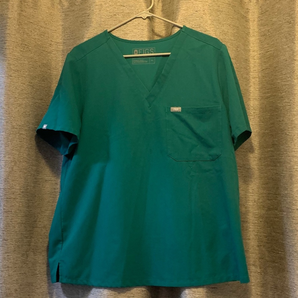 FIGS Catarina One-Pocket Scrub Top